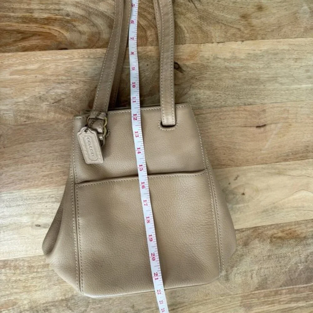 Coach Vintage Bucket Bag Beige